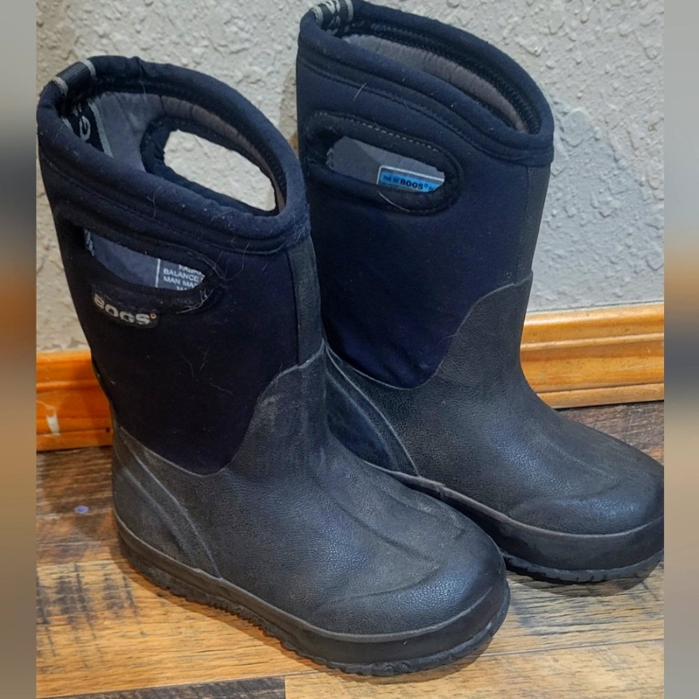 Toddler bogs size 9